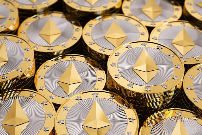 
			Стоимость Ethereum сформировывает двойную верхушку в условиях реакции рынка на напряженность в отношениях с Ираном. Случится ли обвал?		