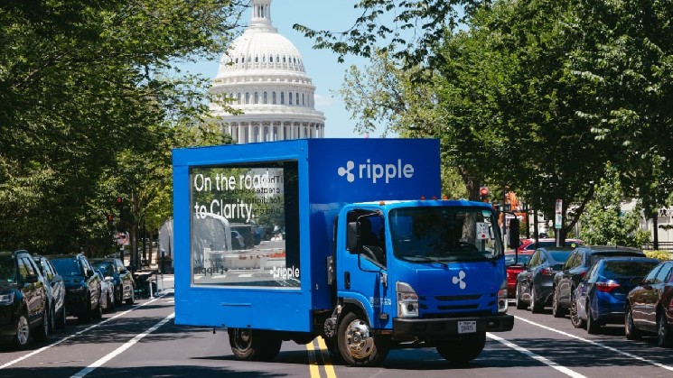 
			Грузовой автомобиль CLARITY компании Ripple прибыл в столицу США в условиях обсуждения Конгрессом правил регулирования криптографических валют		